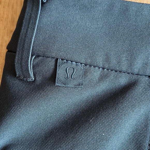 Lululemon Gray Commission Pant Slim 28x31 - Picture 14 of 16